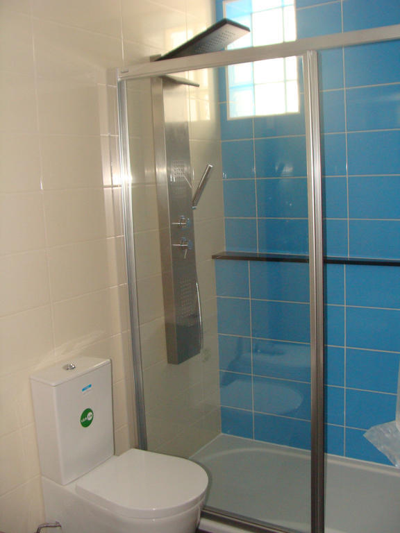 Apartamentos Kosmos Horta  Phòng bức ảnh